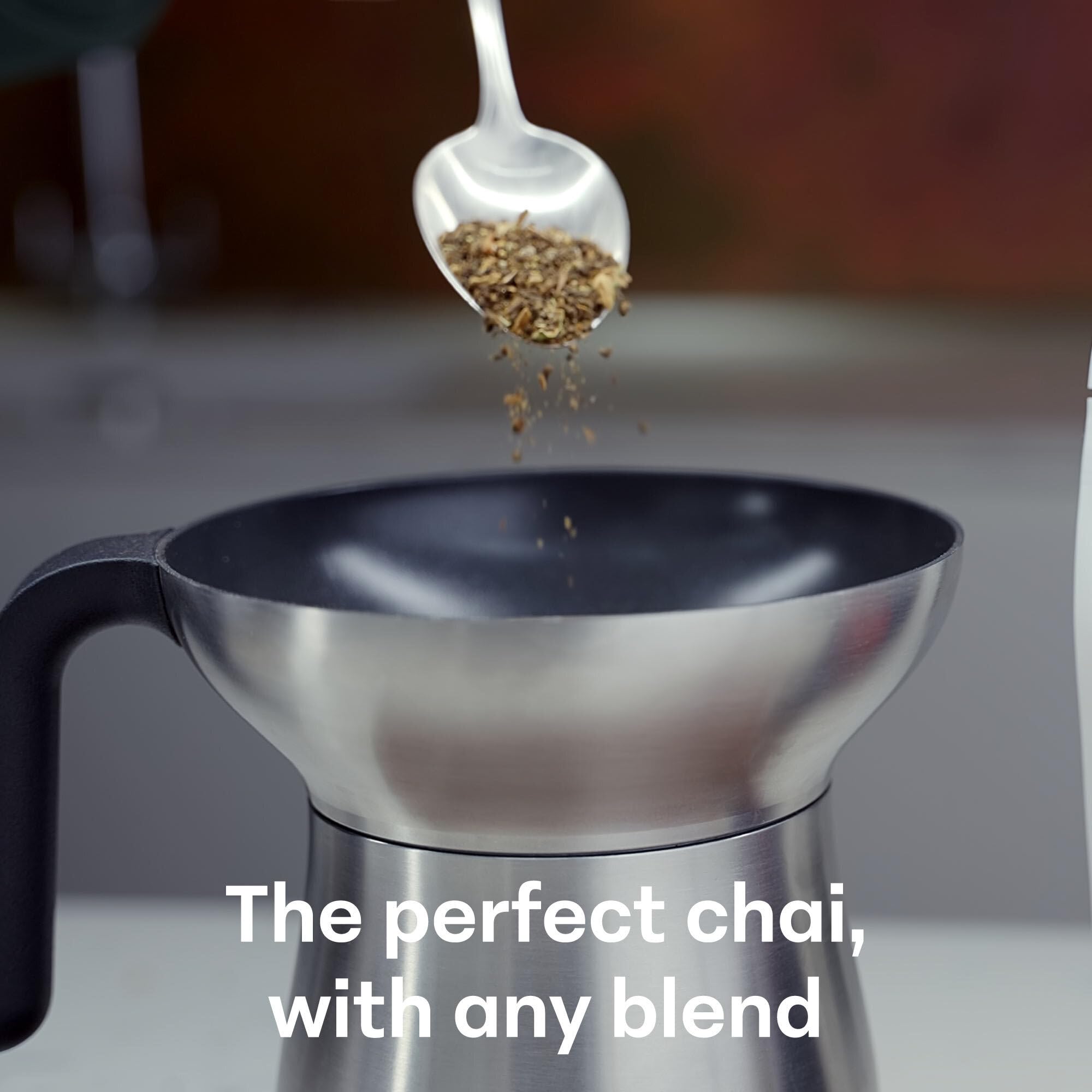 Loka Chai Maker destaca su revestimiento cerámico antiadherente para facilitar la limpieza.