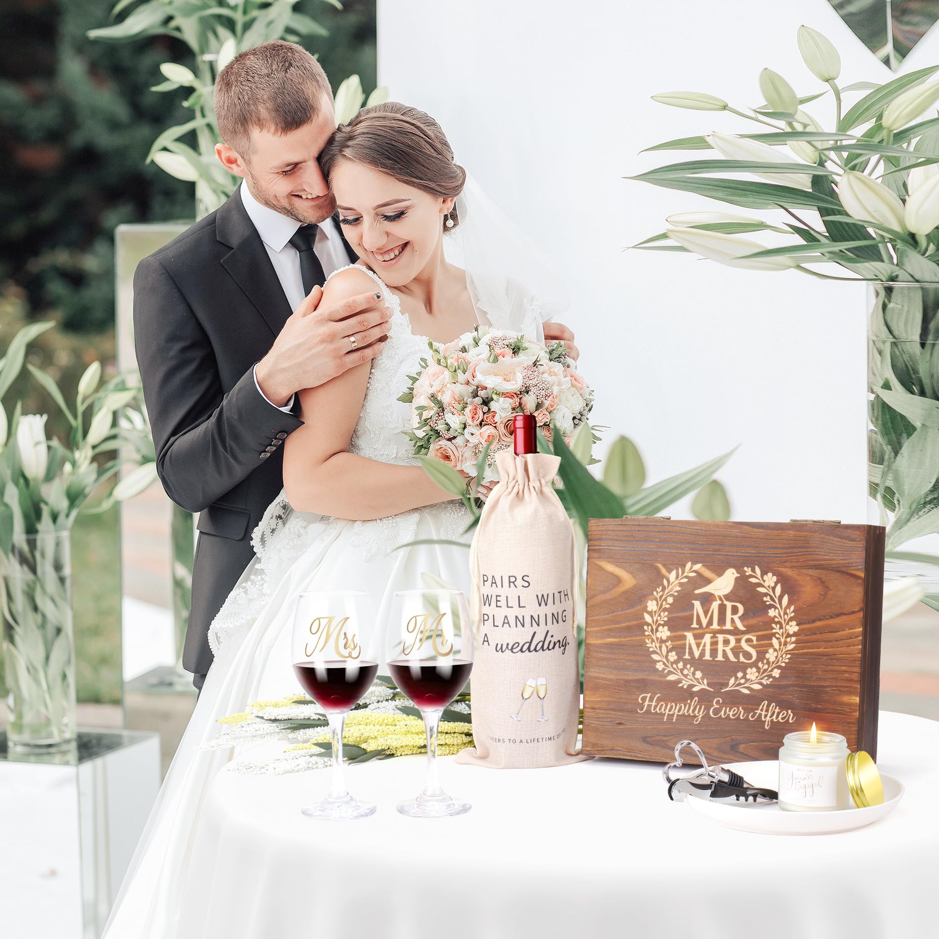 LOMEVE brindis en ambiente, crea un momento romántico en casa.