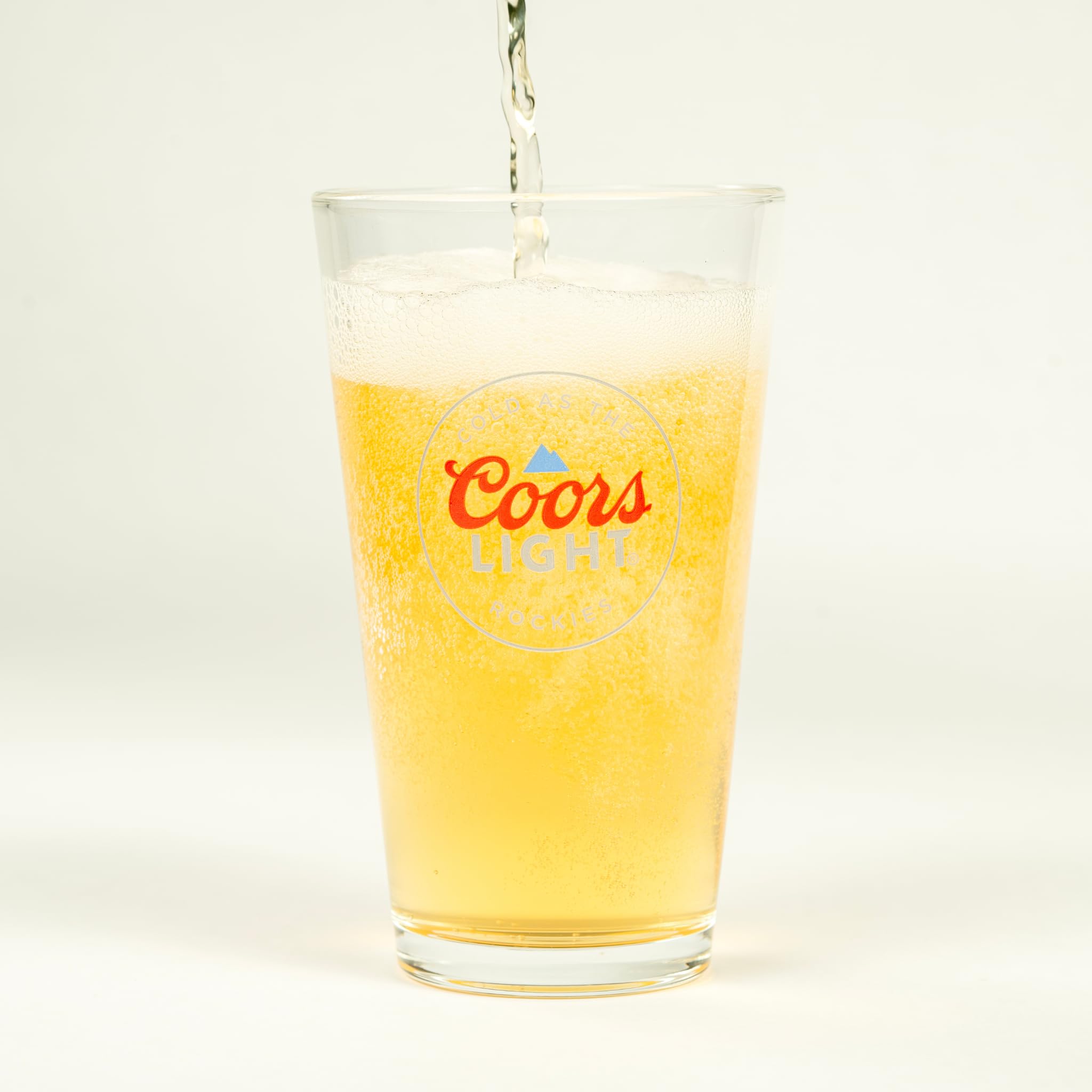 Detalle del logo auténtico en vaso LORD'S ROCKS para Coors Light.