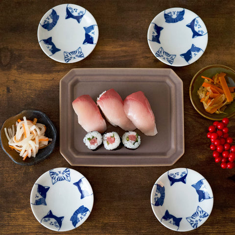 LOVE LOVE JAPAN detalle de gato en platitos cerámicos para tapas