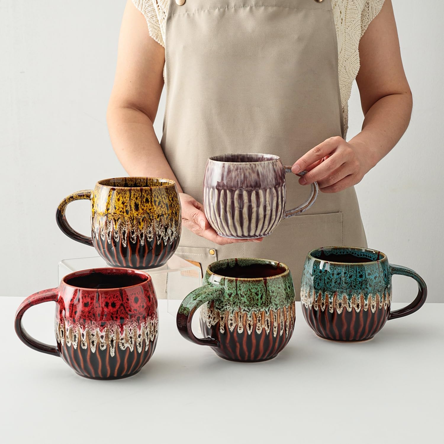 Taza lpylxingyan morada con diseño único, ideal para té y bebidas calientes.