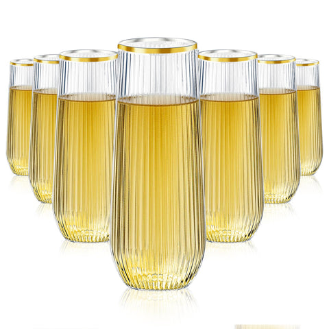 Copa Lueumxc de champagne sin tallo de 9 oz lista para brindar.