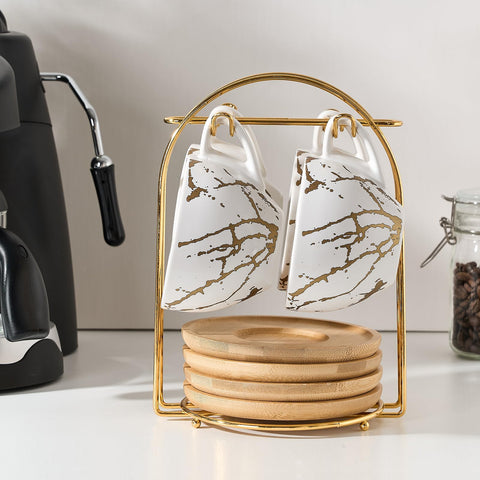 Tazas cerámicas Luka apilables en blanco para ahorro de espacio.