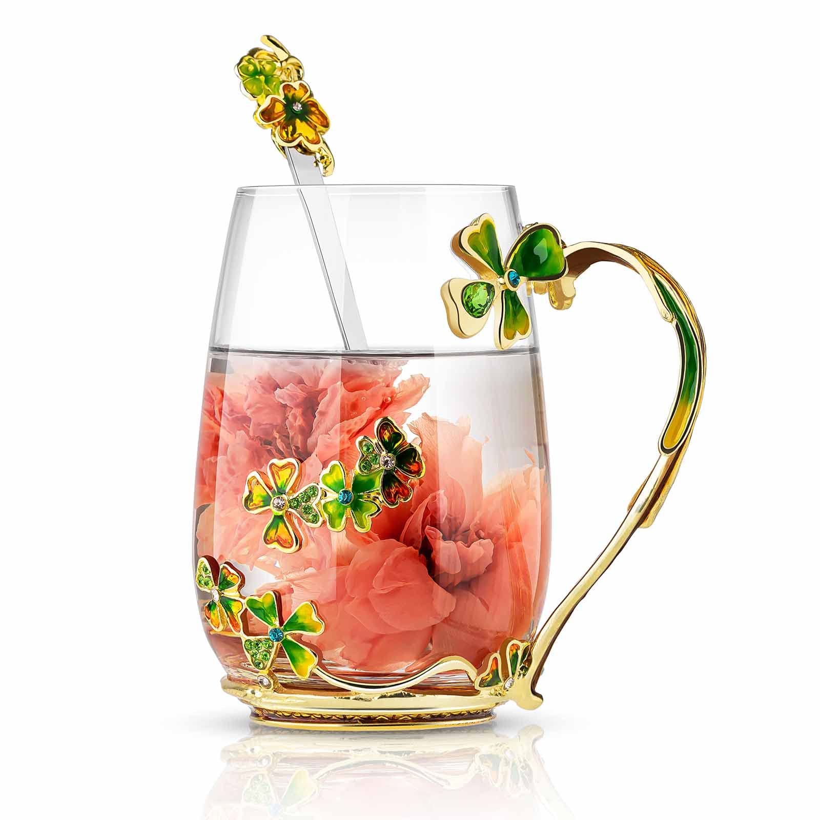 Taza Luka Tech con flor cuatro hojas y mariposa, perfecta para té o café.