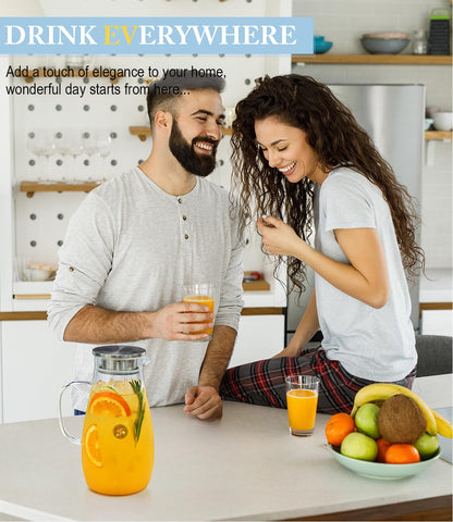 Uso diario en casa: jarra LUNA & MANTHA para bebidas refrescantes.