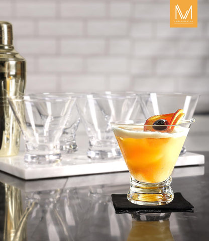 Copa para martini clásico, cosmopolitan y Manhattan de LUNA Y MANTA.