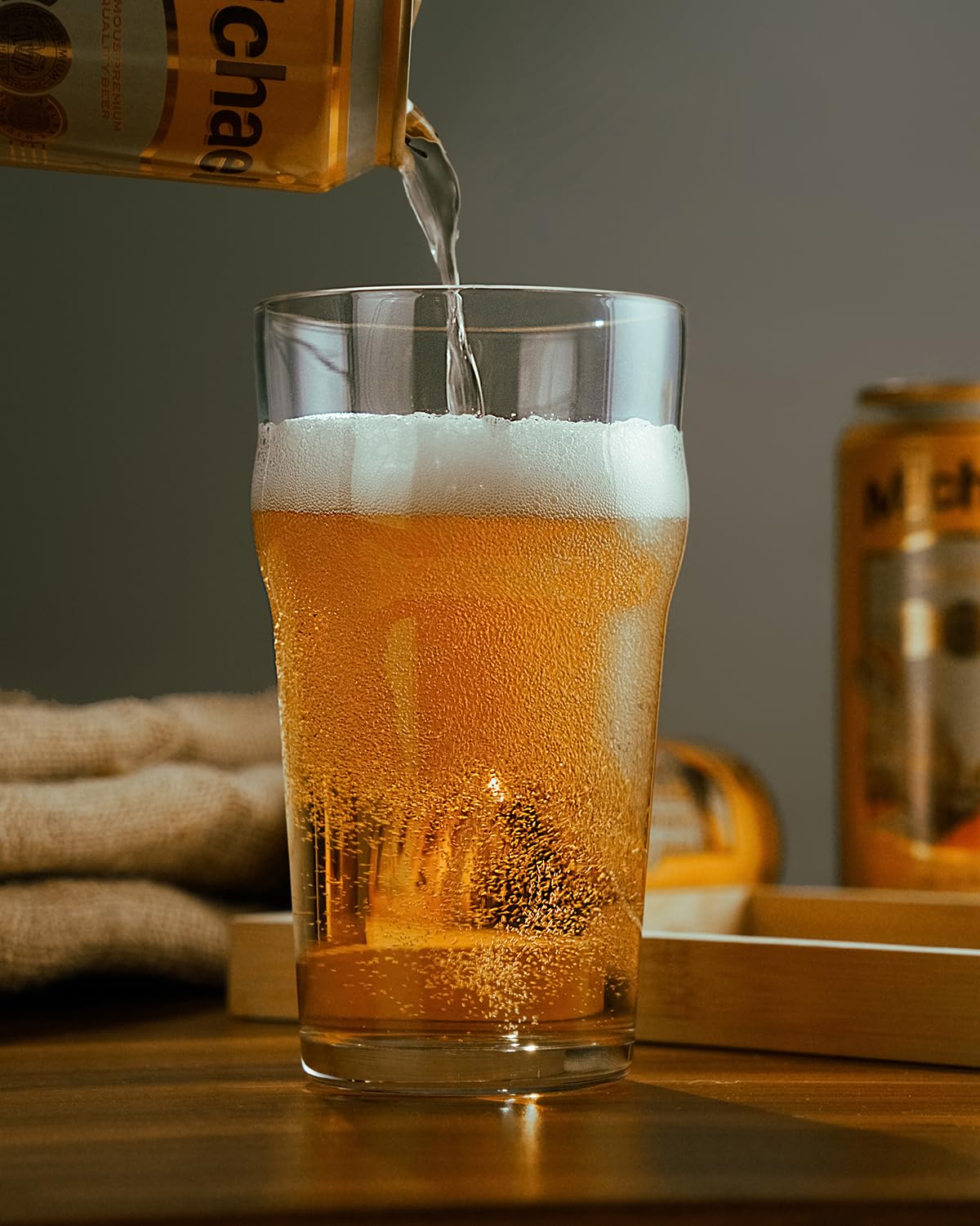 Vasos LUXU 20oz listos para presentar en la mesa.