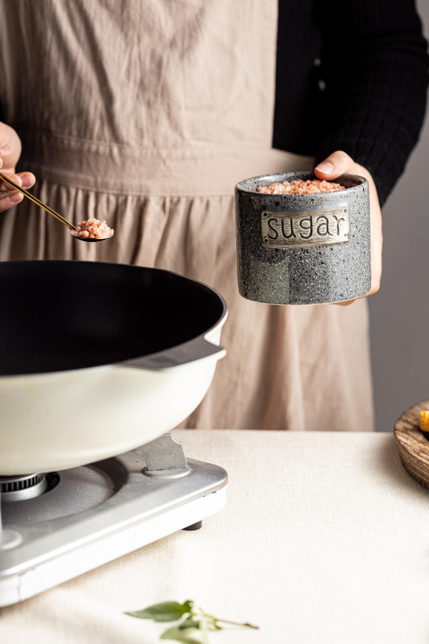LYEOBOH diseño-rústico-artesanal: estilo atemporal que complementa cocinas tradicionales.