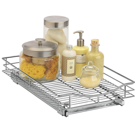 LYNK PROFESSIONAL aprovecha gabinetes estrechos para organizar la despensa.