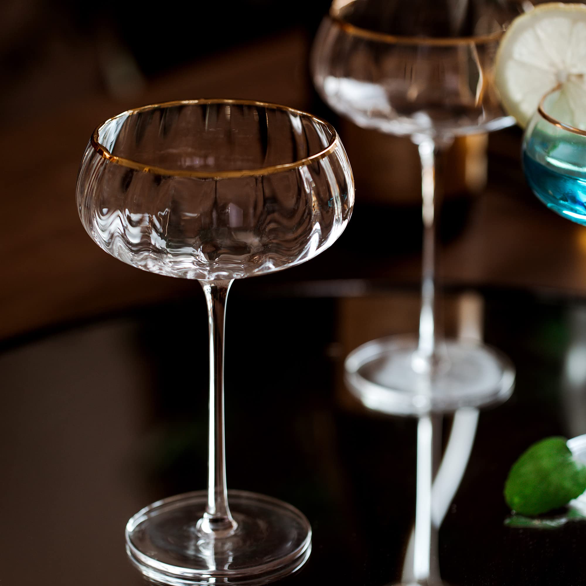 Conjunto Lysenn de 4 copas coupe, cristal sin plomo para mayor pureza.