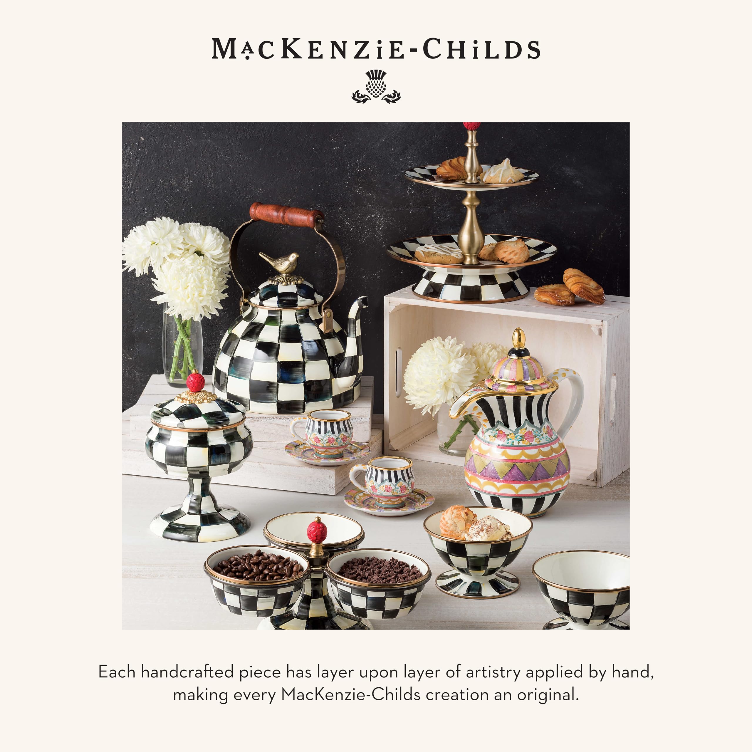 MacKenzie-Childs colección para la mesa con encanto y estilo.