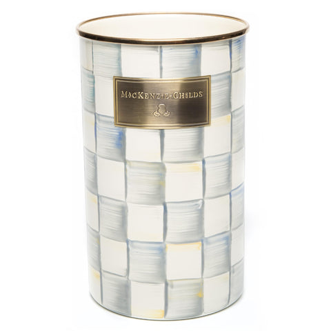 MACKENZIE-CHILDS porta utensilios esmaltado con patrón de cuadros gris, ideal para mantener utensilios a mano.