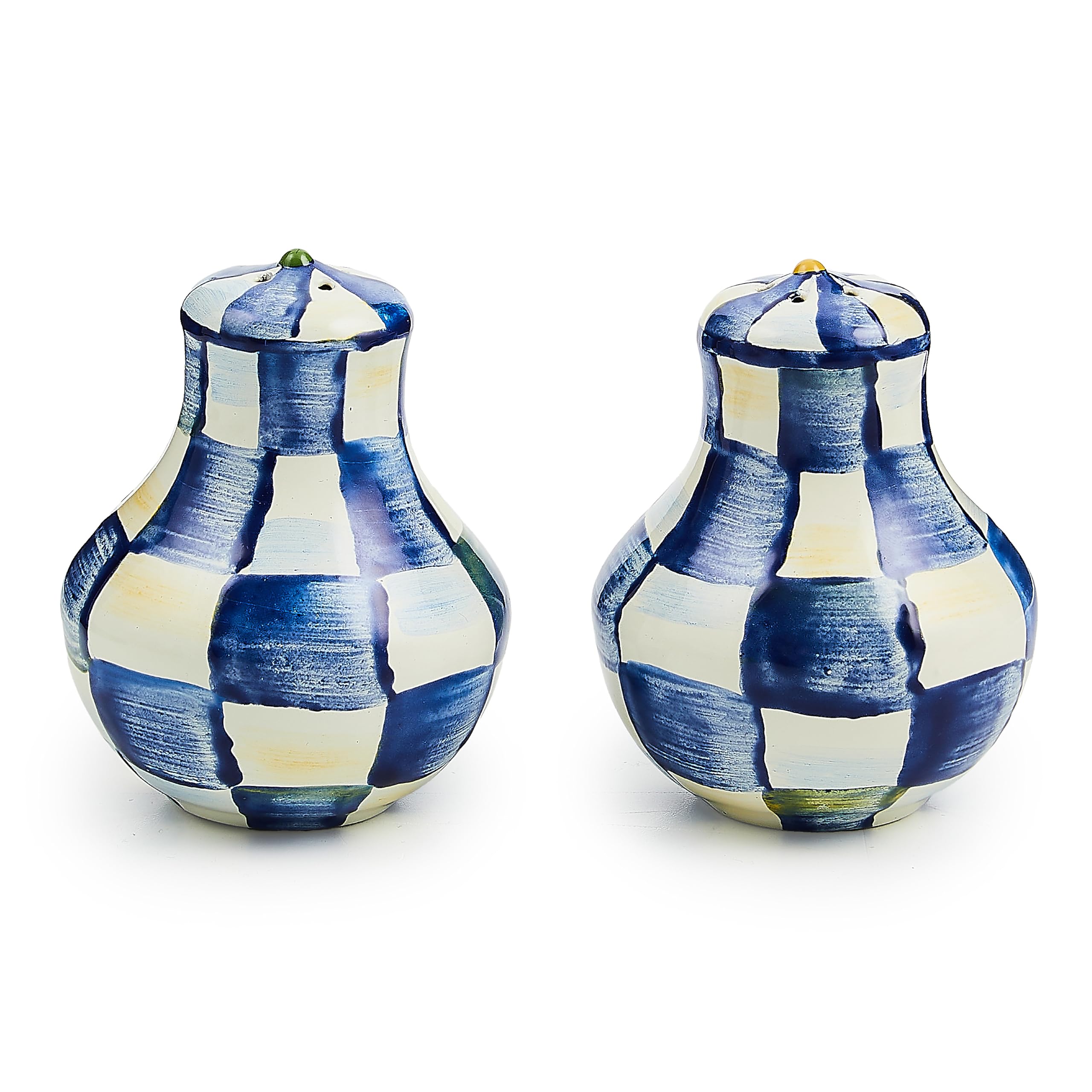 MacKenzie-Childs salero y pimentero Royal Check en azul y blanco para sazonar con estilo.