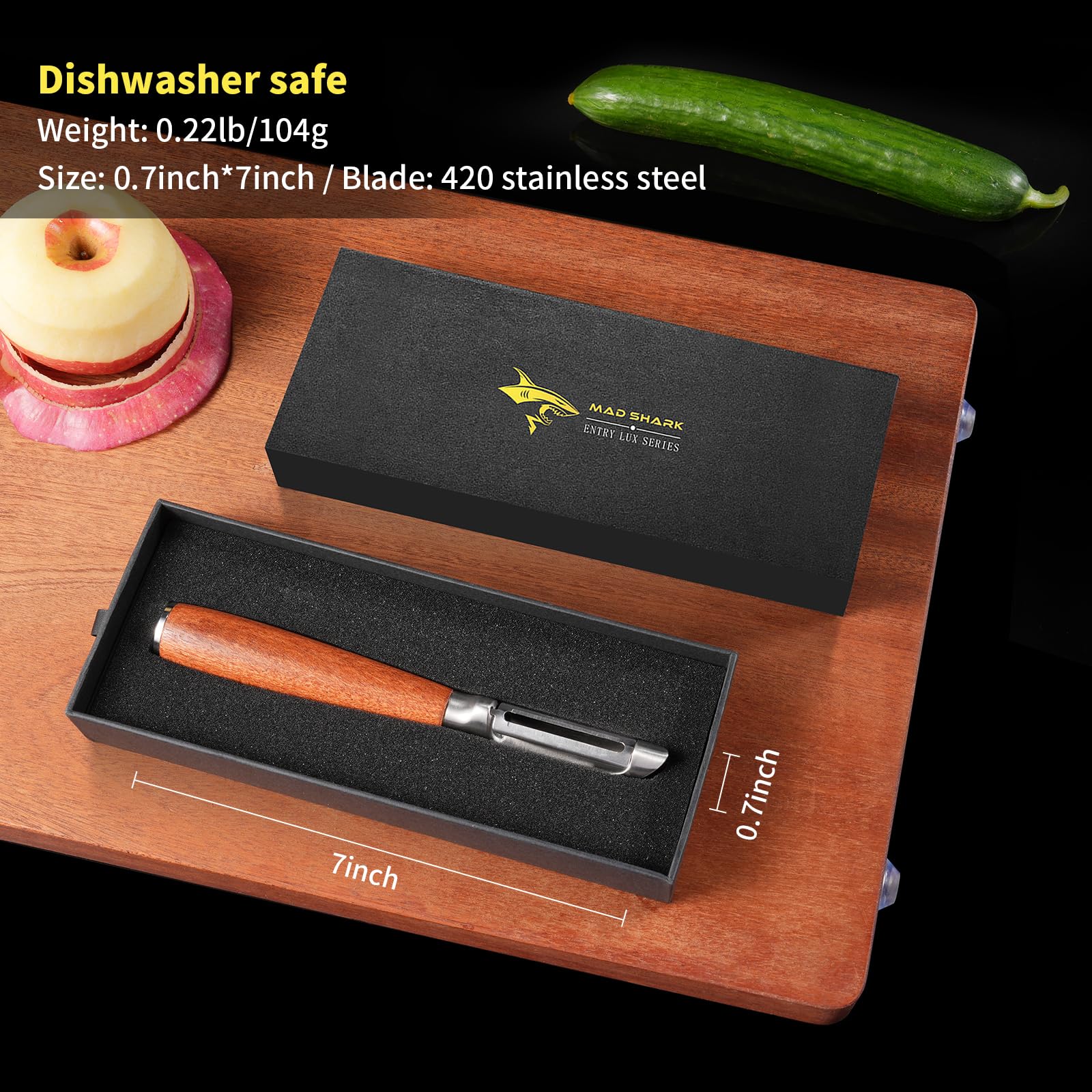 MAD SHARK pelador ergonómico con mango de madera, agarre estable y cómodo.