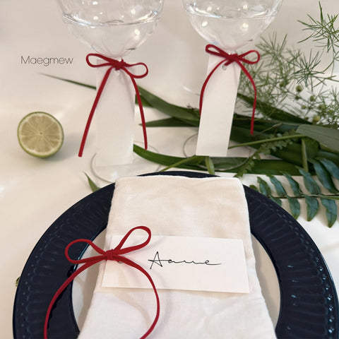 Maegmew juego de tarjetas con empaque y lazos incluidos.