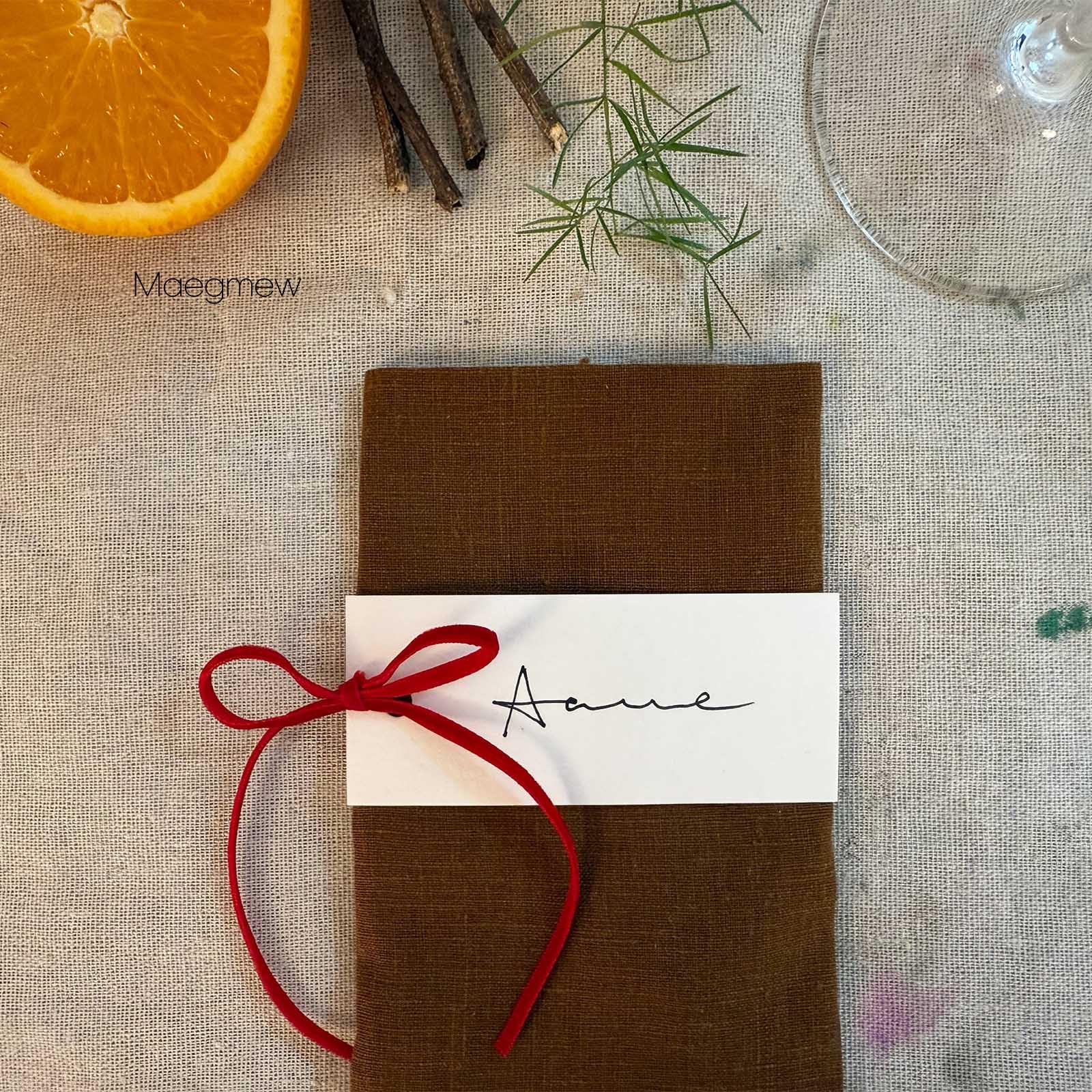 Maegmew tarjetas de lugar sujetan servilletas con estilo.