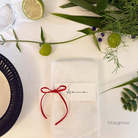Maegmew tarjetas de lugar en vaso de vino para marcar asientos.