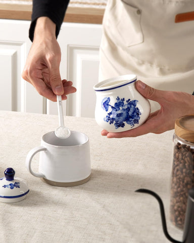 Magclay azucarero para bar de café con diseño clásico.