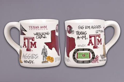 Taza Magnolia Lane con icono Aggies: perfecta para café matutino y orgullo universitario.