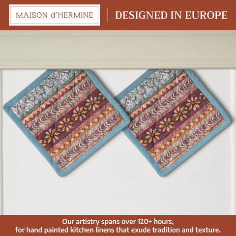 Maison d'Hermine manoplas de horno en acuarela, diseño europeo elegante para cocina.