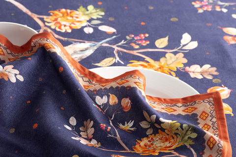 Maison d’Hermine, detalle de acuarela en servilletas, toque artístico para la mesa.