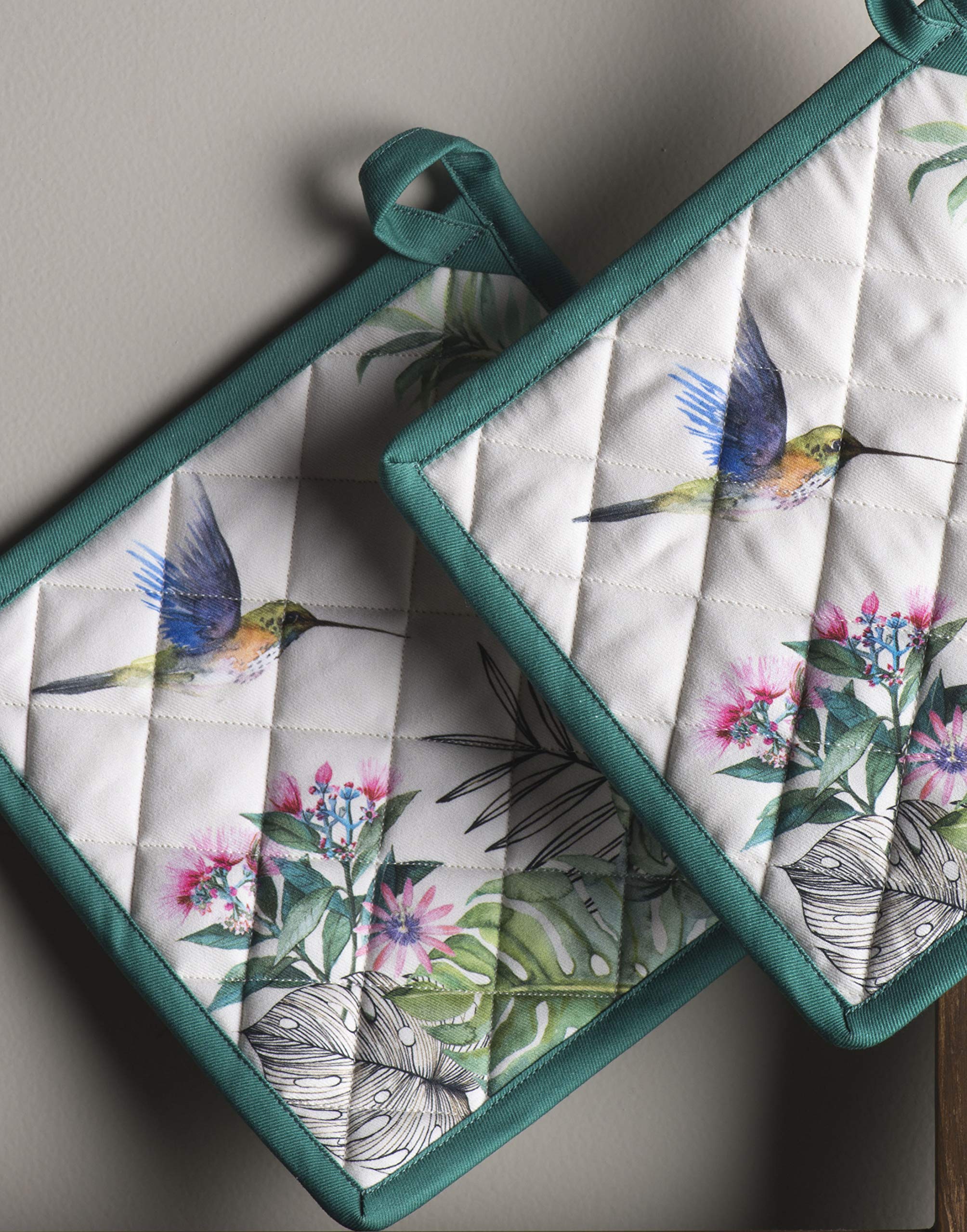 Conjunto práctico para cocinas, parrillas y horneados diarios.
