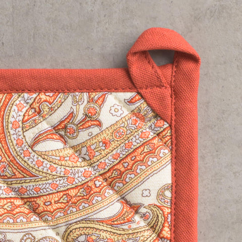 Kashmir Paisley: patrón distintivo que realza cualquier mesa