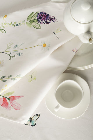 Combinan con manteles y vajilla para un conjunto completo de mesa.