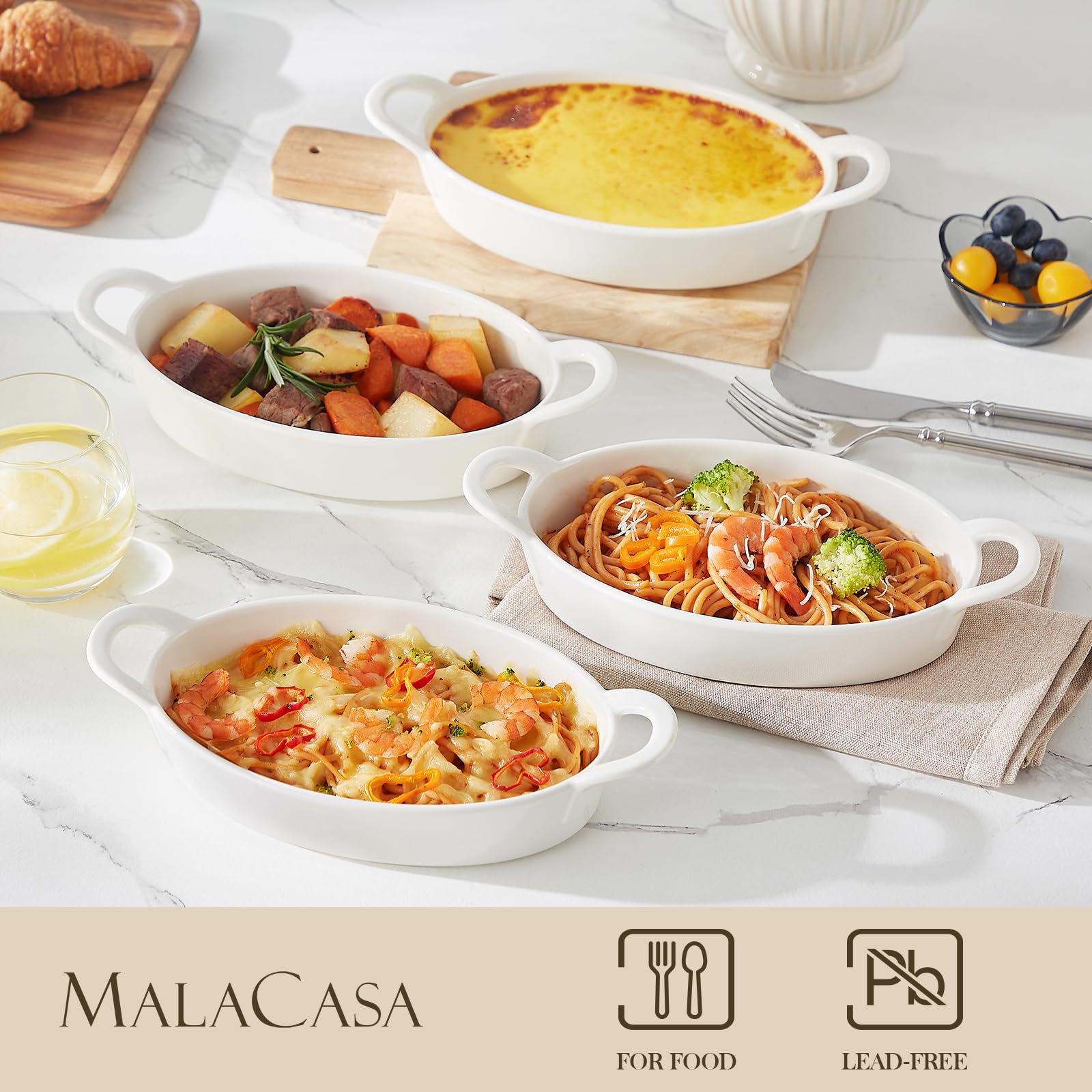 Bandeja MALACASA con manijas rayadas para transportar del horno a la mesa.
