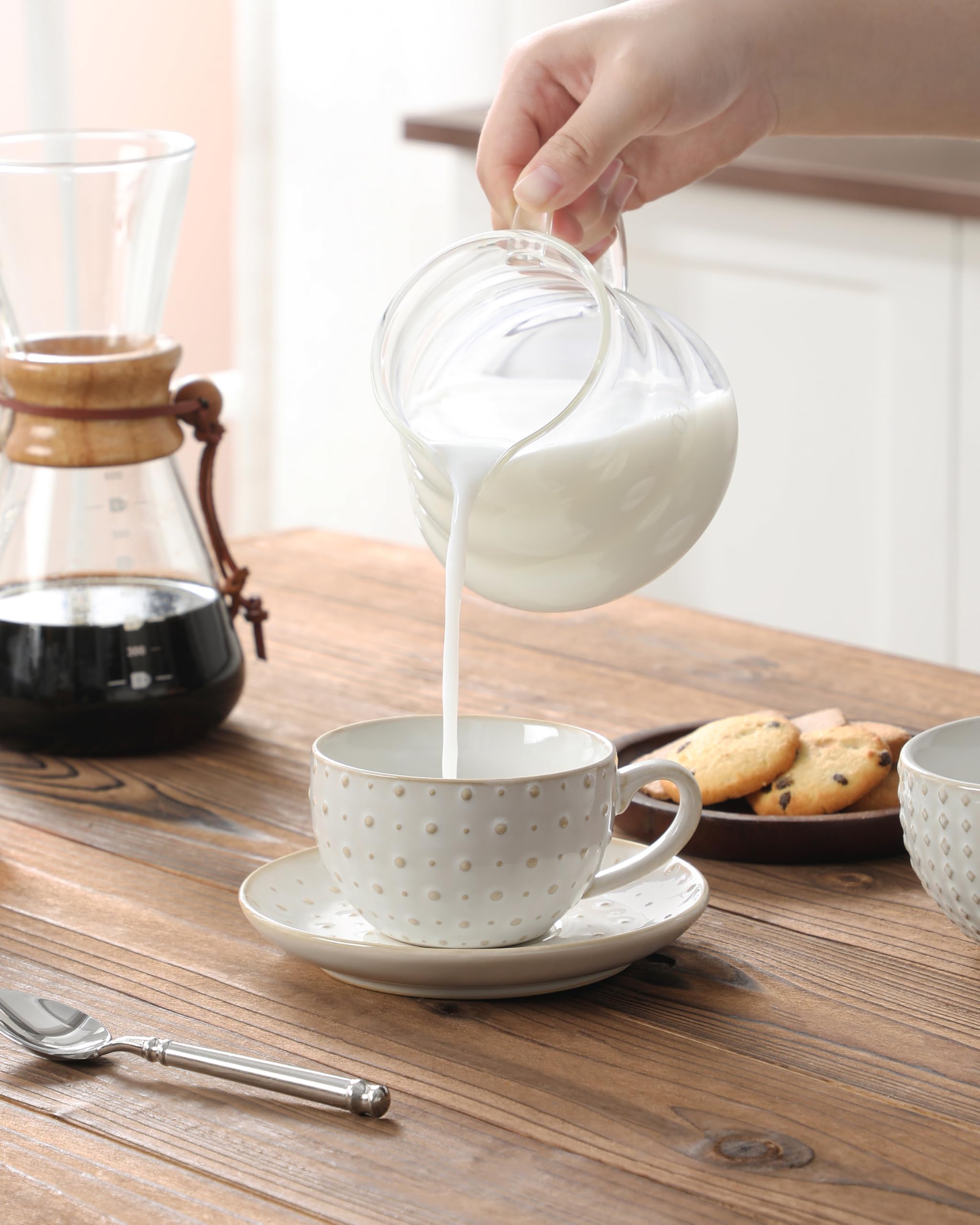 MALACASA conjunto de cuatro tazas cappuccino, estilo y funcionalidad.