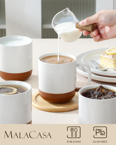 Taza MALACASA Tara dos tonos, frente, aporta estilo cálido al desayuno.