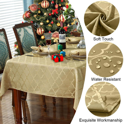 Mantel rectangular dorado Jacquard SASTYBALE, resiste líquidos y se limpia fácilmente.