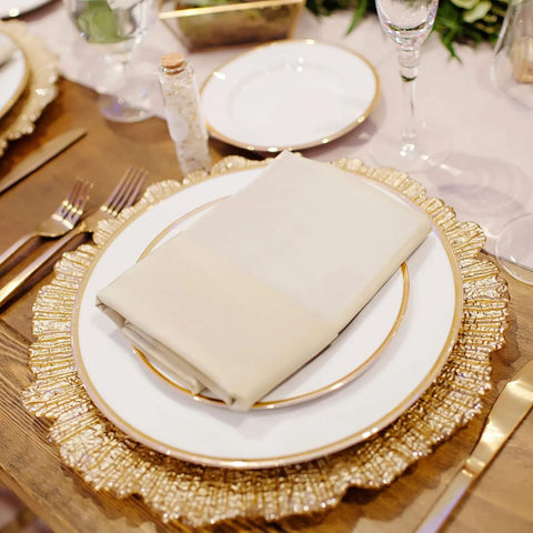 Maoname cargador oro arrecife, ideal para cenas navideñas y eventos.