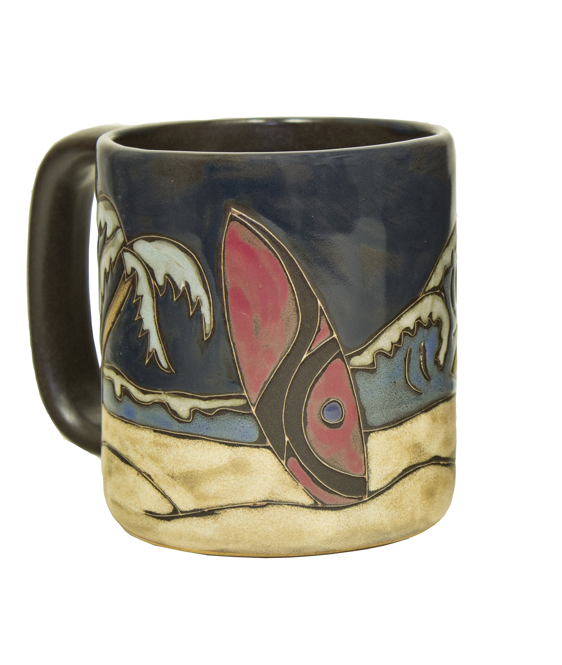 Taza Mara Stoneware, detalle de arte cerámico, perfecta para té vespertino o infusiones.