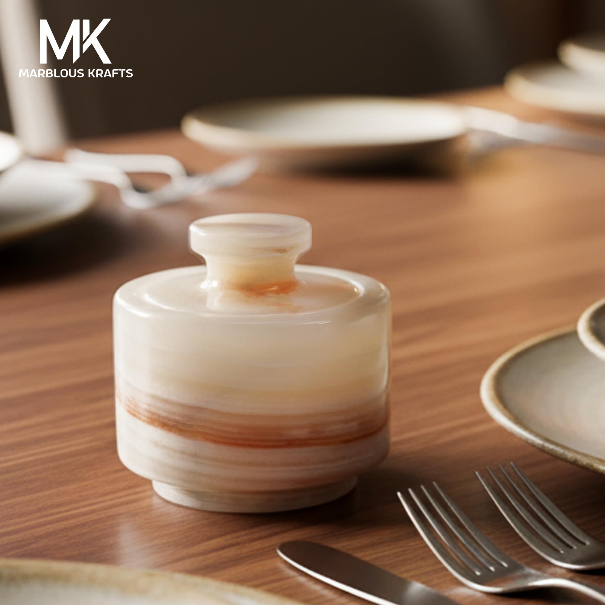 Uso del salero MARBLOUS KRAFTS para joyas u objetos pequeños junto a la cocina.