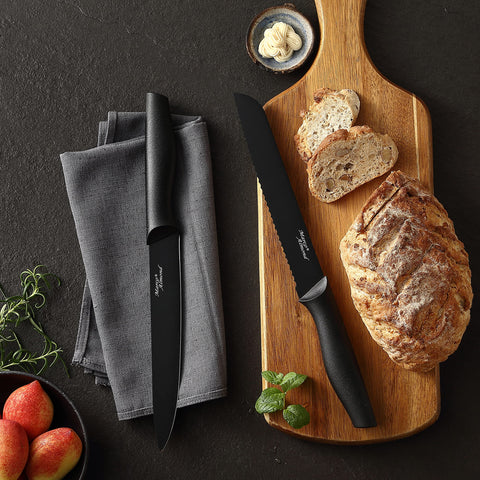 Cuchillo utilitario de 5 pulgadas con funda para tareas diarias.
