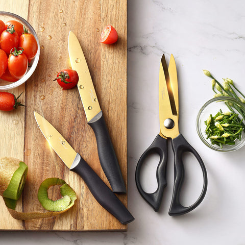 Marco Almond Gold: cuchillo santoku dorado para cocina versátil con precisión.