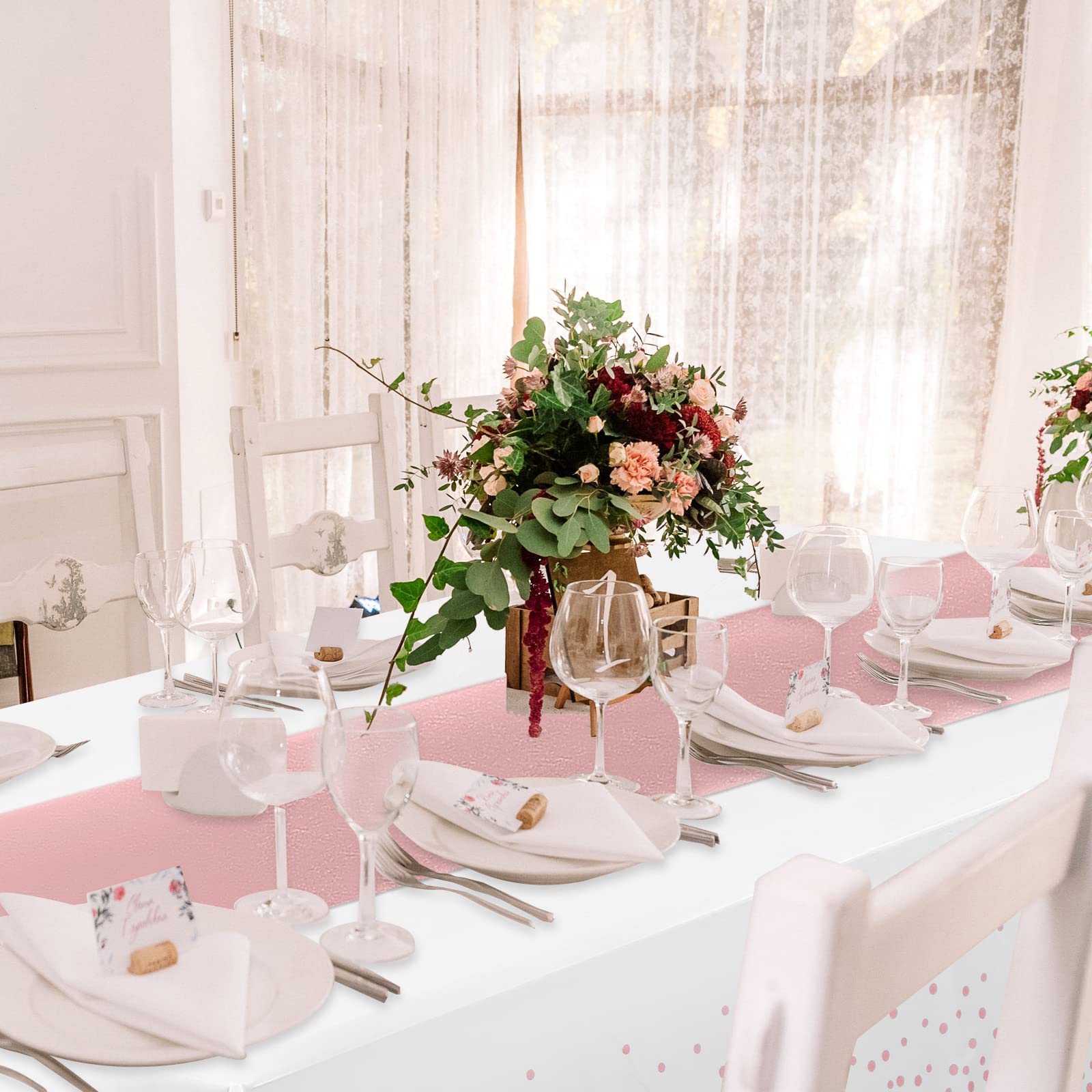 Mantel desechable Mashan 54x108 blanco con puntos dorados, ideal para celebraciones.