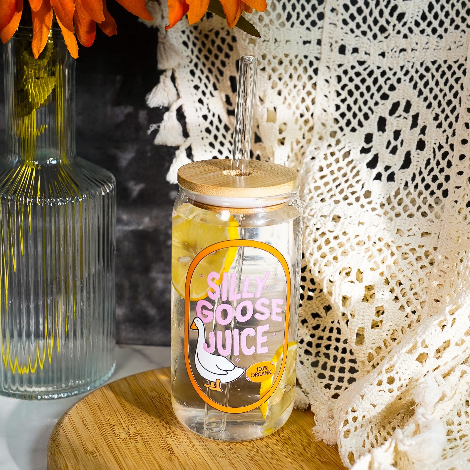 Vaso Mason Life Coquette con tapa de bambú y cierre seguro.
