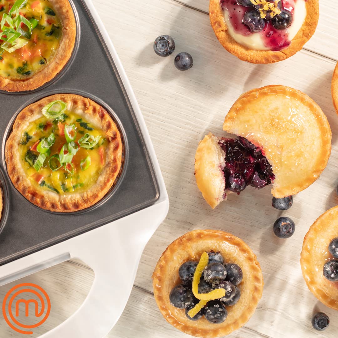 MasterChef Mini Pie & Quiche Baker, dimensiones compactas para hornear en casa.