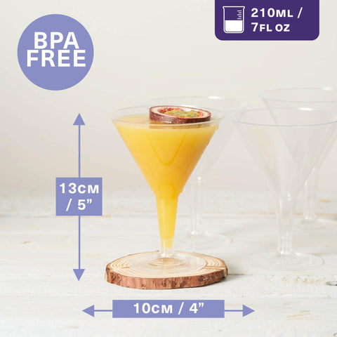 Vaso MATANA martini plástico con ensamblaje compacto para almacenamiento fácil.