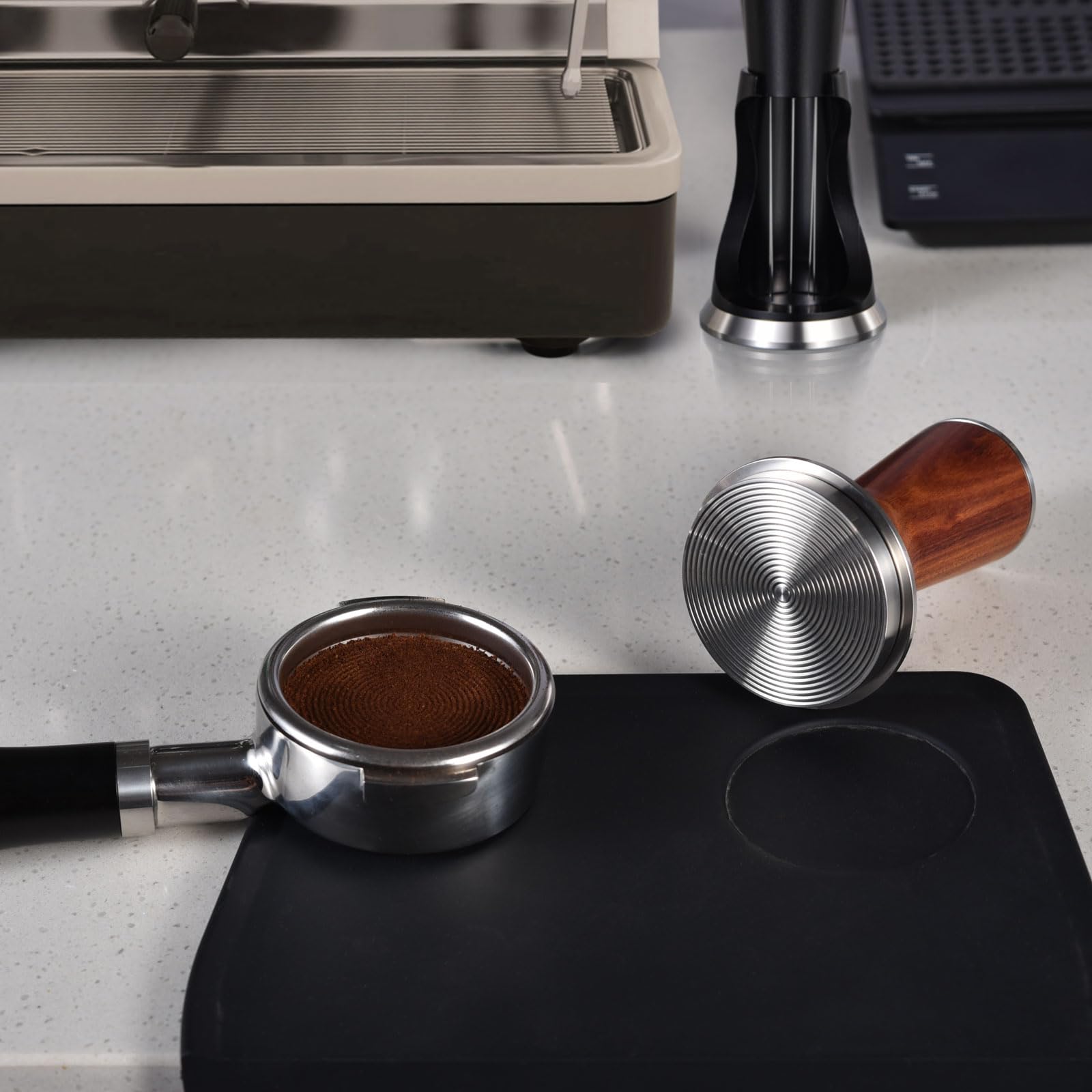 MATOW tamper con resorte de 30lbs ofrece presión constante
