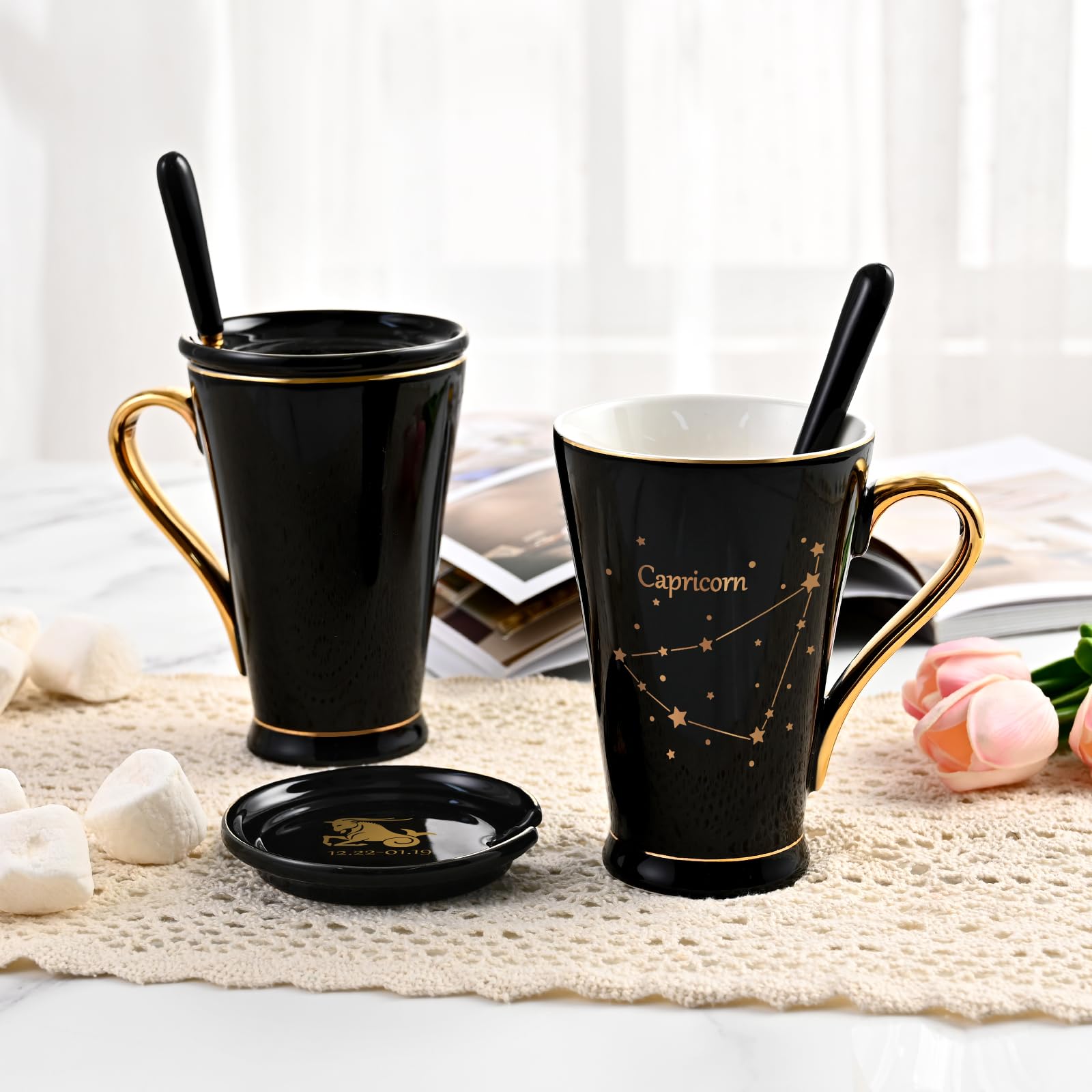 Maustic Capricorn tapa de taza con constelación y fecha de nacimiento para regalo significativo.