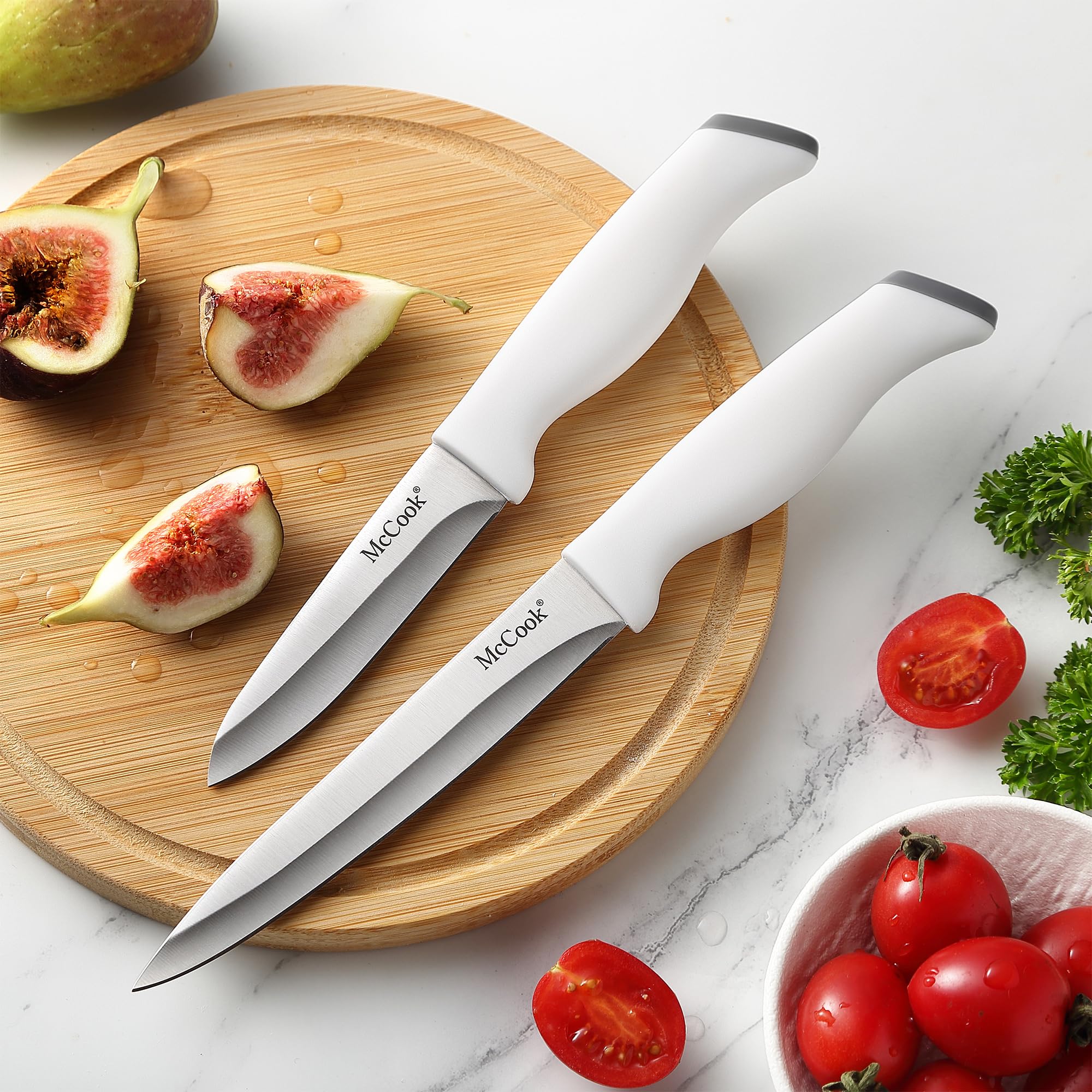 Cuchillo santoku McCook de 18 cm para trabajos de cocina versátiles.