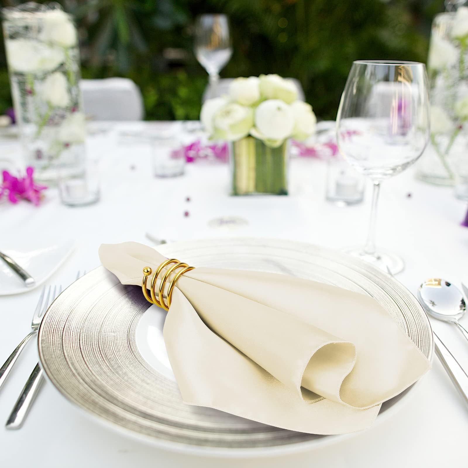Bodas y cenas con servilletas marfil MCEAST para un ambiente sofisticado.