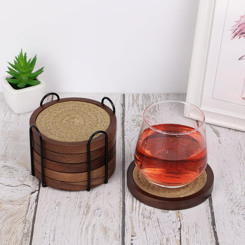 Mckanti posavasos compatibles con varios tamaños de vasos.