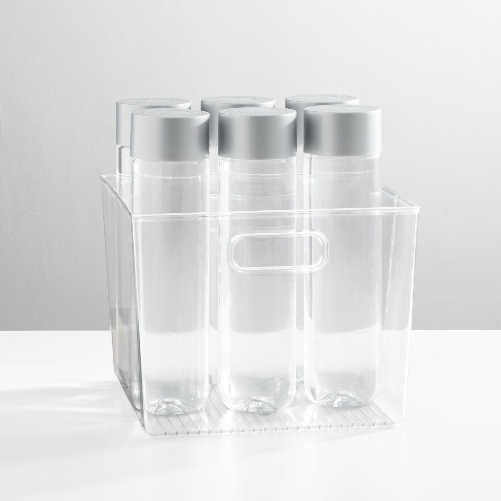 mdesign organizador-bandejas plástico con asas claro 4-pack detalle-asa bordes redondeados para mayor seguridad