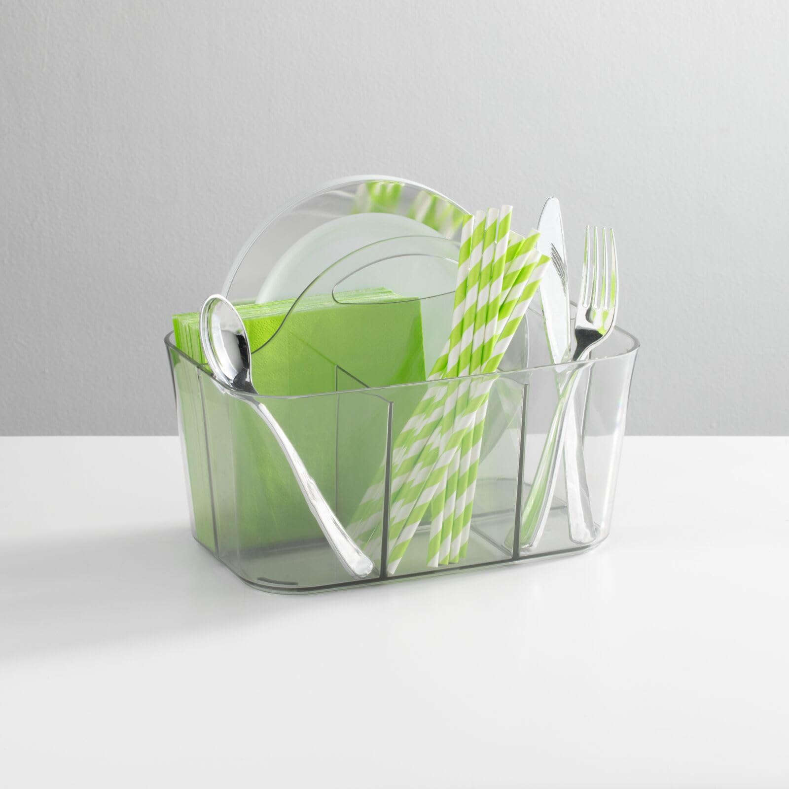 Cajón de cocina equipado con organizador mDesign Lumiere, acceso rápido a utensilios.