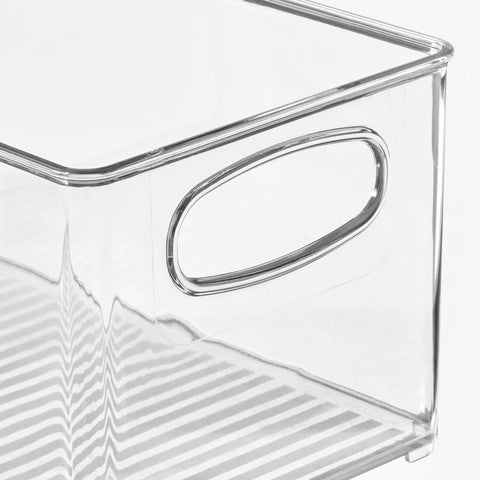 Organizador mDesign para nevera, mantiene frascos y alimentos visibles y accesibles.