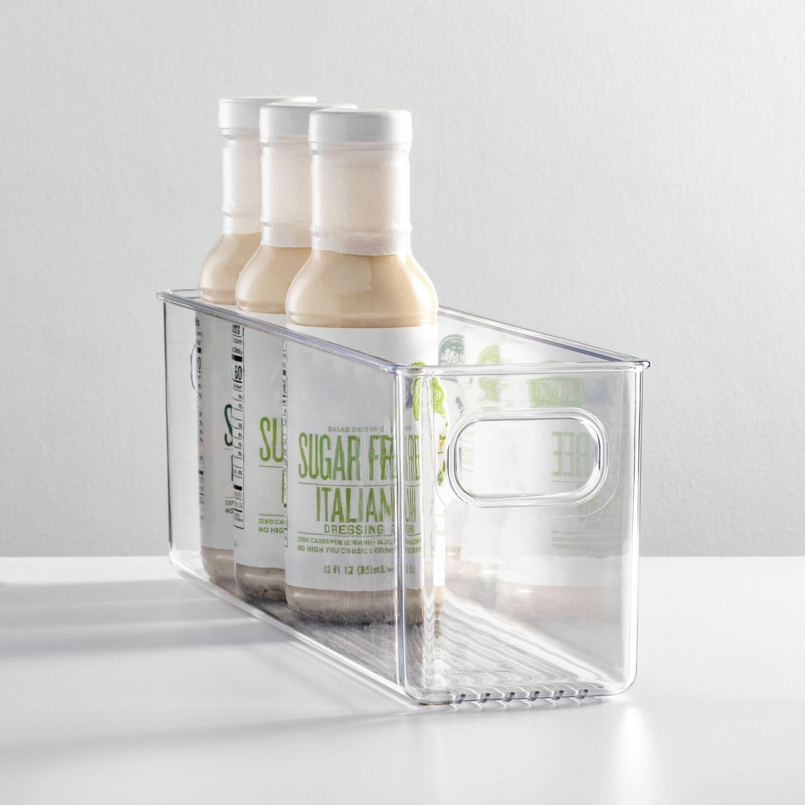 Organizador mDesign para nevera, acceso rápido a yogures y latas.